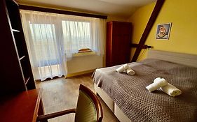 Hotel Na Hradbách
